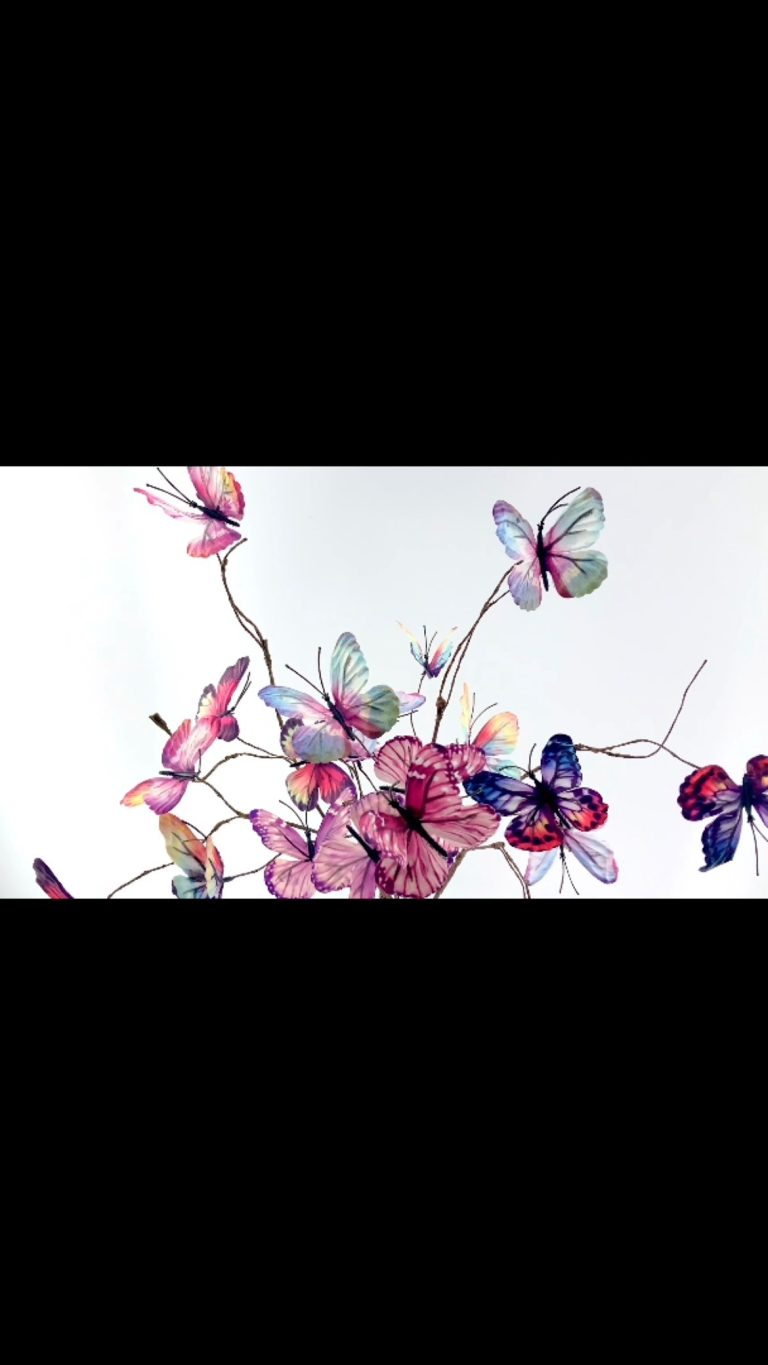Instagram-🎇¿Estáis tan impresionados como nosotros con nuestras increíbles novedades? zaraplant flores plantas artificiales