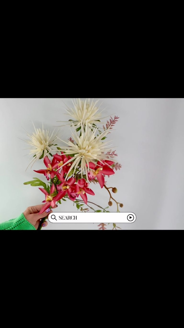 Instagram-💐Desde Zaraplant te deseamos un felicísimo fin de semana, no sin antes volver a la carga con una nueva propuesta que te haga desear que llegue el buen tiempo lo más pronto posible. zaraplant flores plantas artificiales